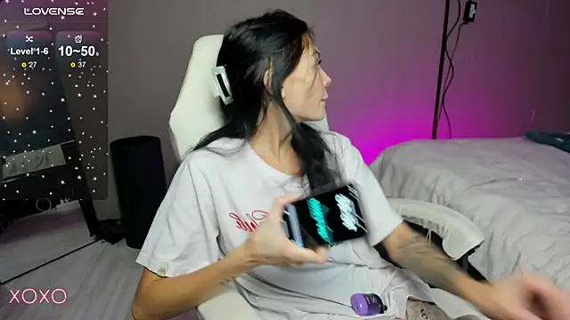 Snapshot of Mariella_Adamss chatting on September 24, 2025, 1:47 pm Mariella Adamss online show from September 24, 2025, 1:47 pm