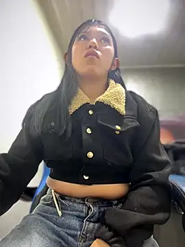 emily rosse04 online show from October 21, 2025, 11:44 am