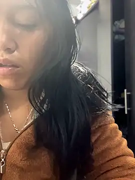 emily rosse04 online show from November 4, 2025, 11:20 am