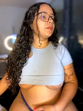 CurlyGirl 1 online show from December 3, 2024, 12:06 pm