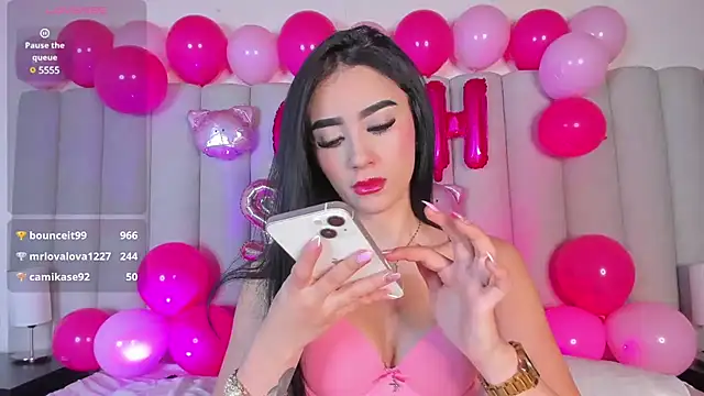 CristalCornner  online show from December 23, 2024, 8:14 pm