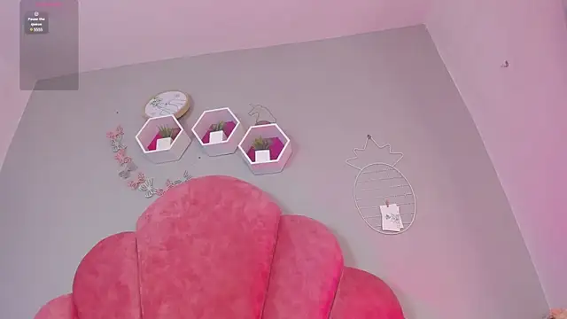 CristalCornner  online show from January 2, 2025, 10:55 pm