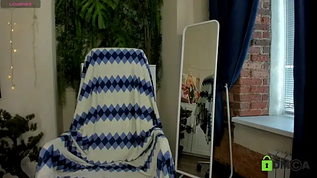 Snapshot of Melissa_Wells chatting on July 9, 2026, 5:33 am Melissa Wells online show from July 9, 2026, 5:33 am