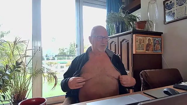 Snapshot of sperpa chatting on February 21, 2026, 9:32 am sperpa online show from February 21, 2026, 9:32 am