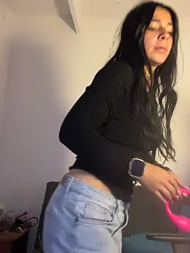 Meganmilk1 online show from December 16, 2025, 5:40 pm