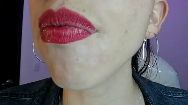 Snapshot of Katty_mouth chatting on July 1, 2026, 5:12 pm Katty mouth online show from July 1, 2026, 5:12 pm