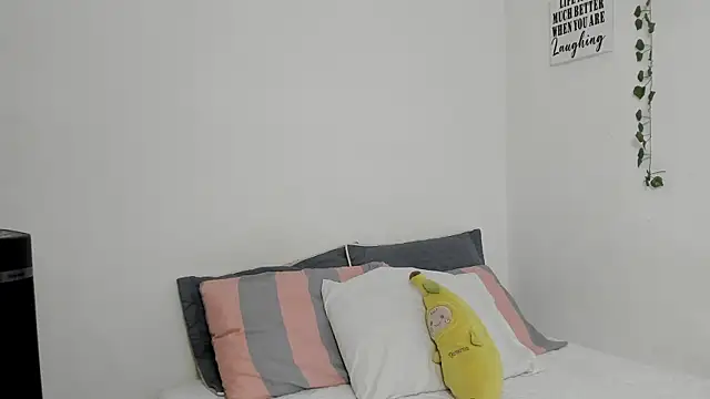 Snapshot of Emperatriiz chatting on October 17, 2025, 8:00 pm Emperatriiz online show from October 17, 2025, 8:00 pm