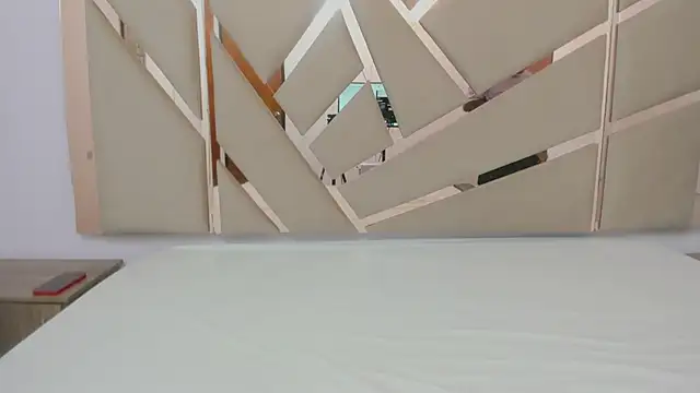 Snapshot of you_and_i9 chatting on September 18, 2025, 7:27 pm you and i9 online show from September 18, 2025, 7:27 pm