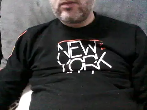 Snapshot of daky_86 chatting on November 4, 2025, 5:34 pm daky 86 online show from November 4, 2025, 5:34 pm