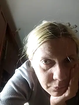 Snapshot of LeraSweet chatting on October 23, 2025, 7:01 pm LeraSweet online show from October 23, 2025, 7:01 pm