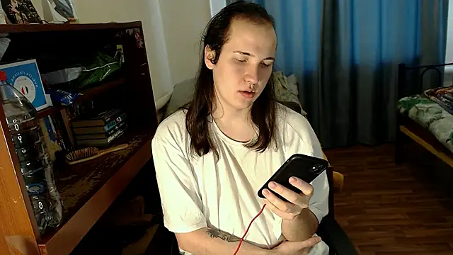 EvaMiron online show from March 10, 2025, 4:28 am