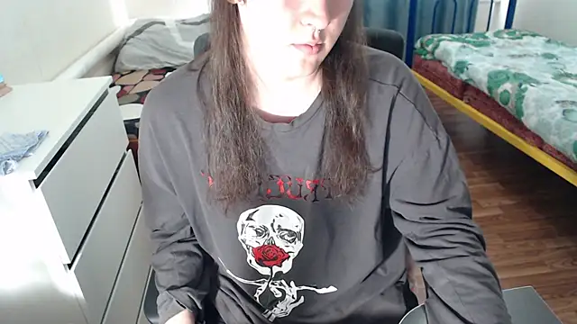 EvaMiron online show from September 26, 2025, 12:20 pm