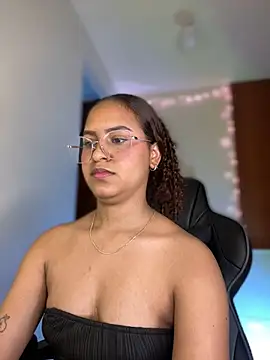 gretta kler1 online show from December 5, 2024, 4:44 pm