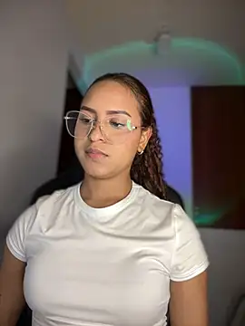 gretta kler1 online show from March 12, 2025, 2:20 am