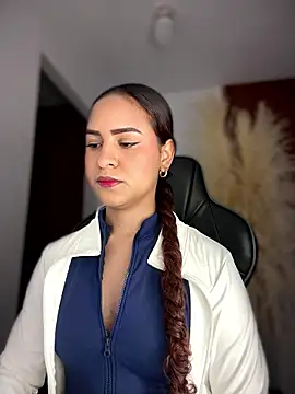 gretta kler1 online show from January 7, 2026, 9:39 pm