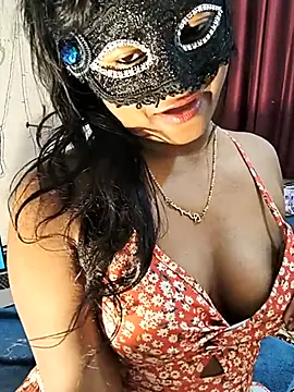 FANTASY QUEEN 07 online show from November 17, 2025, 8:25 pm