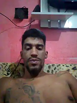 fieltoprj1 online show from October 5, 2025, 10:40 pm