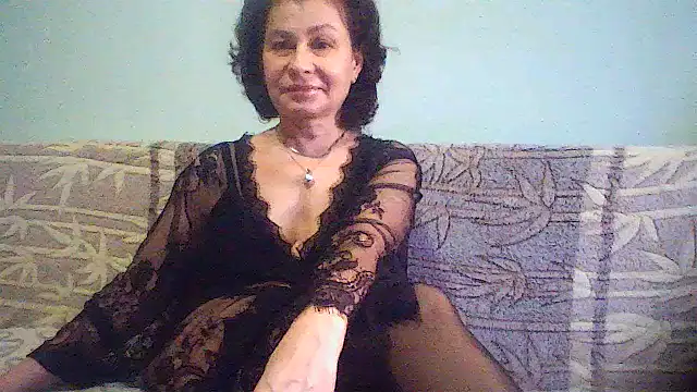 Snapshot of Mat_Elenore chatting on December 25, 2024, 7:35 am Mat Elenore online show from December 25, 2024, 7:35 am