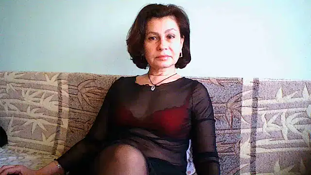 Snapshot of Mat_Elenore chatting on February 14, 2025, 6:12 am Mat Elenore online show from February 14, 2025, 6:12 am