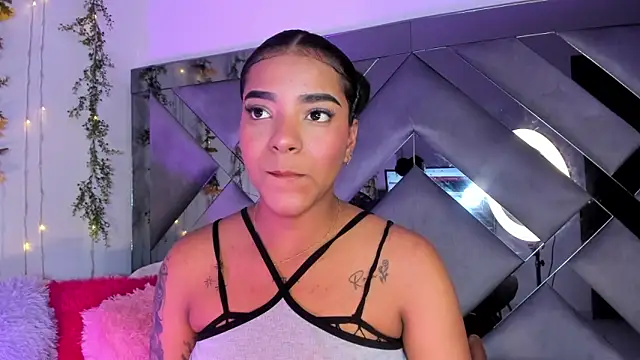 Iris hott1 online show from February 27, 2025, 1:38 am