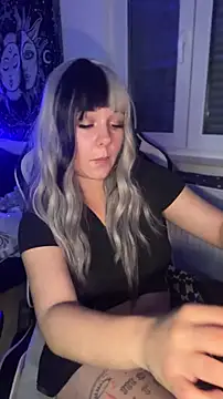 Snapshot of kinkygirl420x chatting on October 13, 2025, 8:09 pm kinkygirl420x online show from October 13, 2025, 8:09 pm