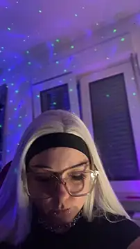 Snapshot of kinkygirl420x chatting on December 2, 2025, 8:59 pm kinkygirl420x online show from December 2, 2025, 8:59 pm