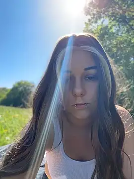 kinkygirl420x online show from April 29, 2026, 1:26 pm