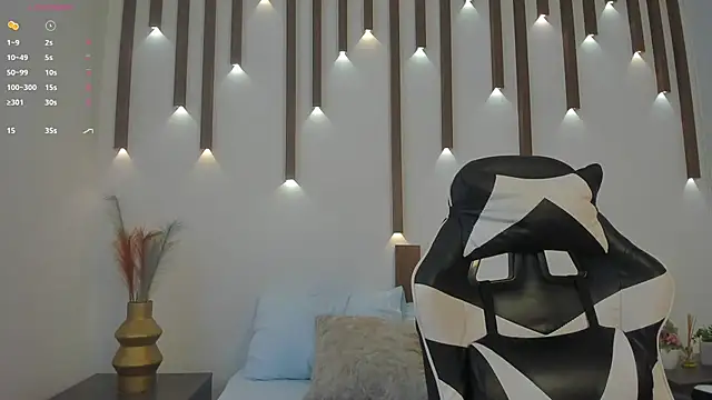 megan cooper28 online show from September 16, 2025, 7:04 pm