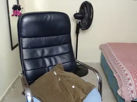 Debora 1 2 3 online show from February 16, 2025, 3:05 pm