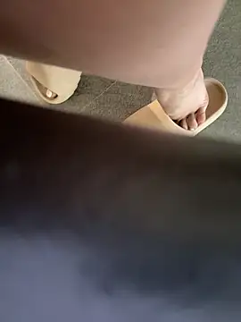 Chun Ae95 online show from January 4, 2025, 3:50 am