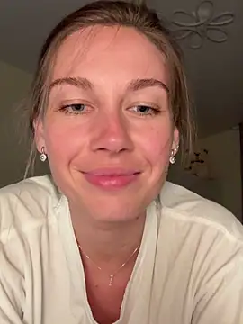 JasminJames online show from September 29, 2025, 9:30 pm