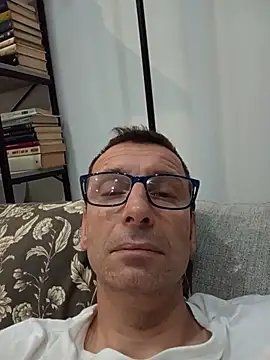 Snapshot of Anastasio33 chatting on July 10, 2026, 12:48 am Anastasio33 online show from July 10, 2026, 12:48 am