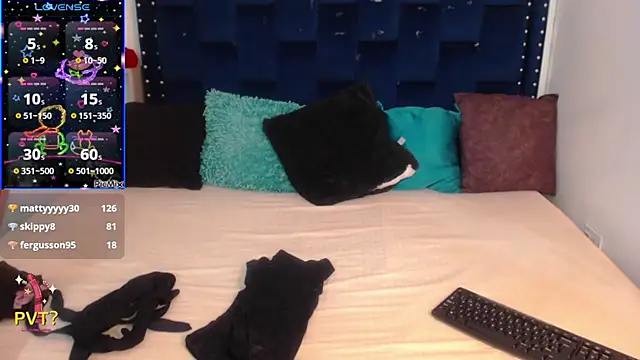 Snapshot of SaraApril_1 chatting on February 21, 2025, 10:26 pm SaraApril 1 online show from February 21, 2025, 10:26 pm