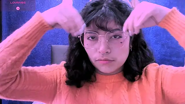 Snapshot of NinaYellow chatting on September 24, 2025, 1:47 pm NinaYellow online show from September 24, 2025, 1:47 pm