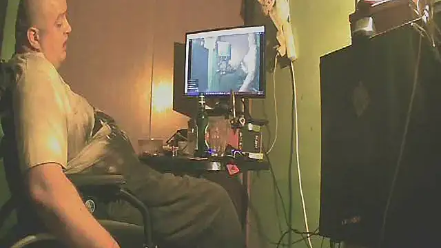 perversalus online show from October 12, 2025, 7:29 am