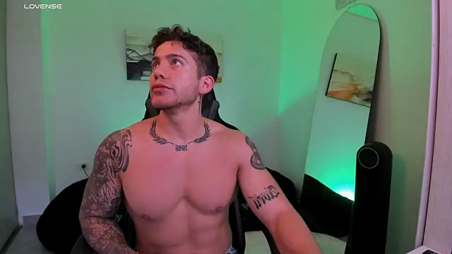 LucianSinclair online show from February 9, 2025, 5:54 pm