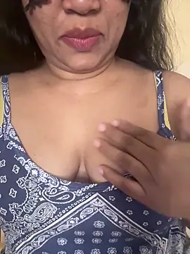 Shasha X online show from March 3, 2025, 6:33 pm