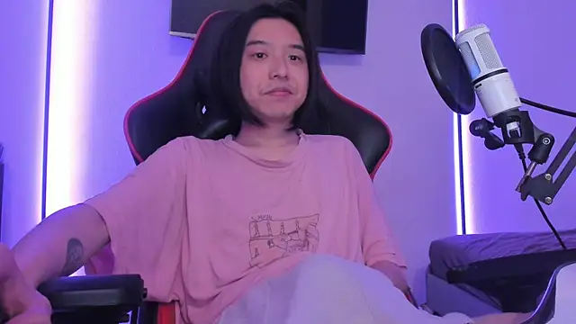 wexlee7 online show from September 13, 2025, 10:42 pm