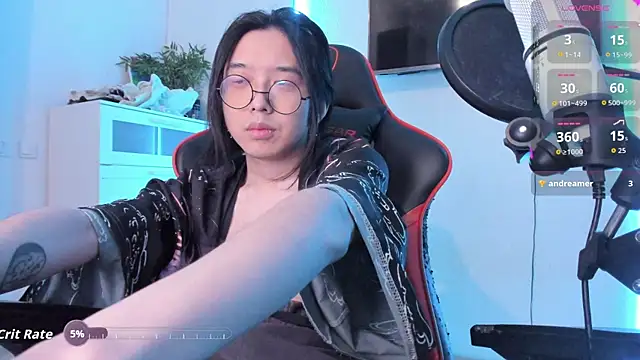 wexlee7 online show from November 11, 2025, 10:32 pm