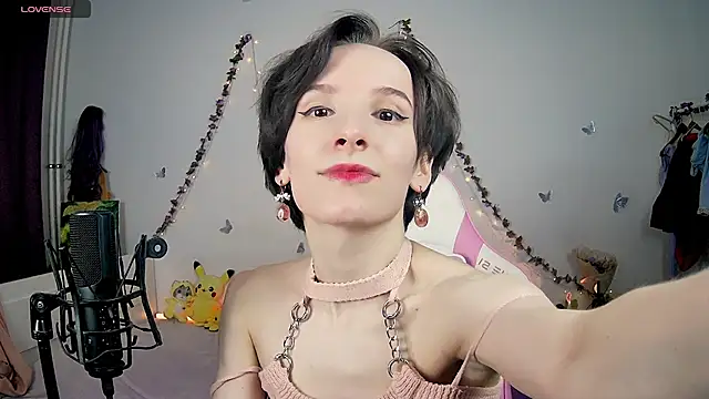 Violet Veliya online show from December 4, 2024, 4:05 pm