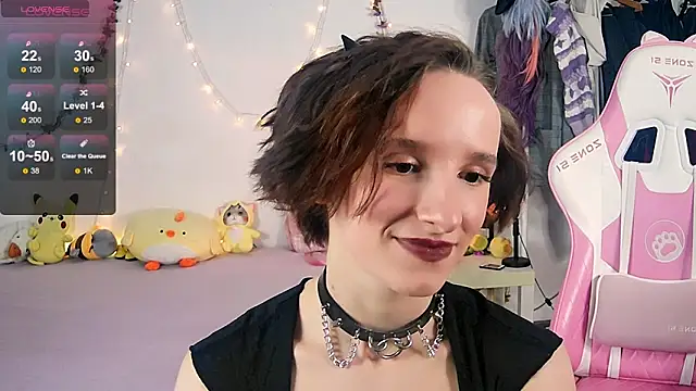 Violet Veliya online show from October 10, 2025, 2:05 pm