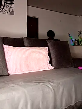 rosey cheeks online show from February 7, 2025, 2:19 am