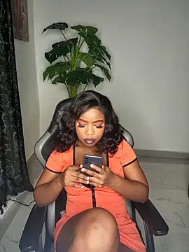 Snapshot of rosey_cheeks chatting on April 18, 2026, 6:01 pm rosey cheeks online show from April 18, 2026, 6:01 pm