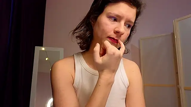 Snapshot of Dana_Magicall chatting on December 18, 2024, 7:04 am Dana Magicall online show from December 18, 2024, 7:04 am