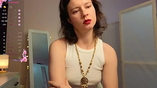 Snapshot of Dana_Magicall chatting on February 19, 2025, 11:28 am Dana Magicall online show from February 19, 2025, 11:28 am