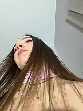 -SweetDi- online show from December 14, 2025, 6:34 pm