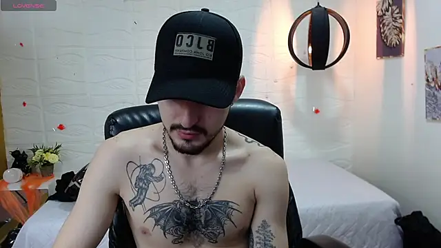 DmitriSanders online show from December 20, 2024, 1:11 pm