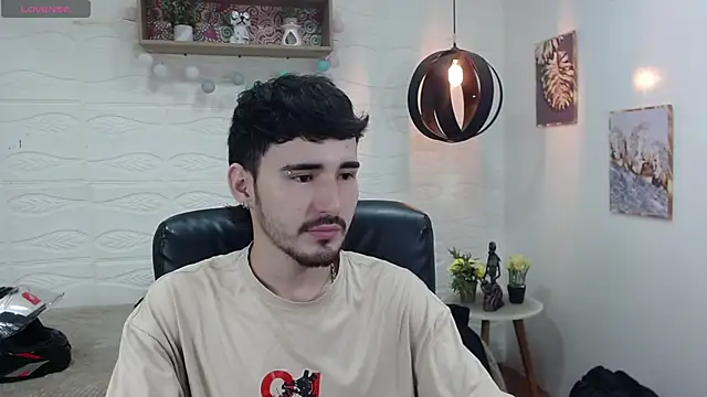 DmitriSanders online show from January 9, 2025, 8:22 pm