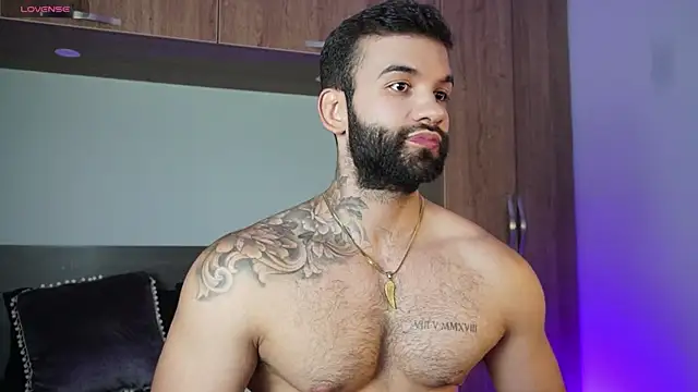 MarkHazze online show from October 13, 2025, 8:31 pm