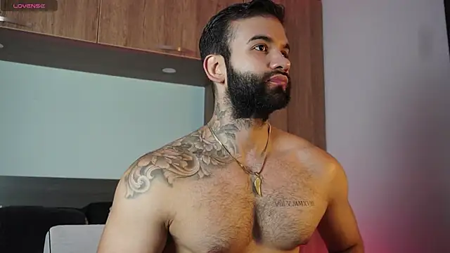 MarkHazze online show from October 18, 2025, 5:46 pm